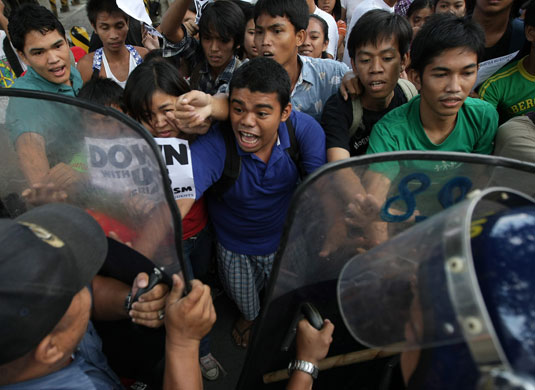 24 hours: Manila, Philippines: The League of Filipino Students (LFS) stage a rally