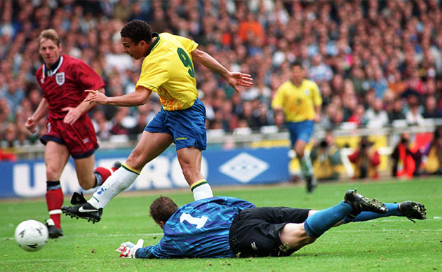 England v Brazil: Ronaldo/Umbro Cup