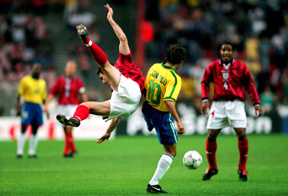 England v Brazil: Le Tournoi Soccer Tournament - England V Brazil