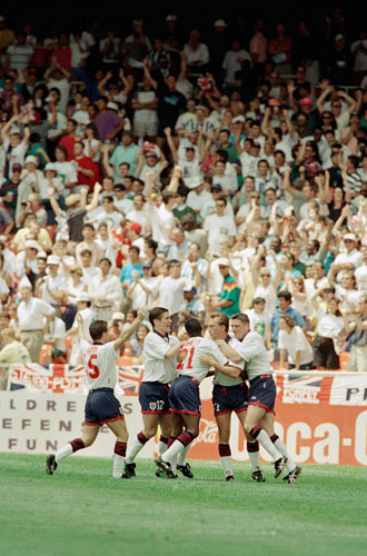england v brazil: 1993 - England players celebrate David Platt's goal in the US Cup
