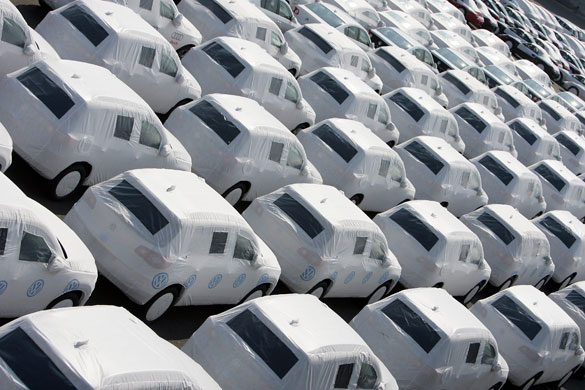 Week in Business: Volkswagen Production Line Feature