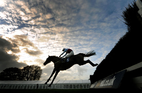 24sport: Its A Classic ridden by Mark Grant on the way to winning at Plumpton