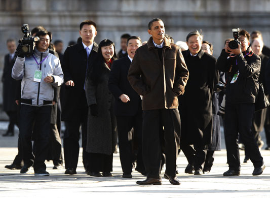 obama in china: U.S. President Obama tours the Forbidden City in Beijing