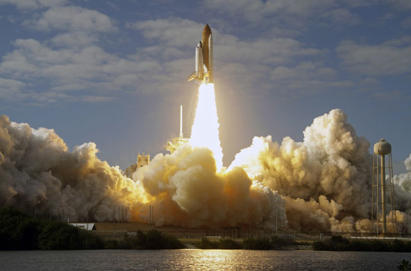 17 November 2009: Cape Canaveral, US: Space shuttle Atlantis lifts off from pad 39A