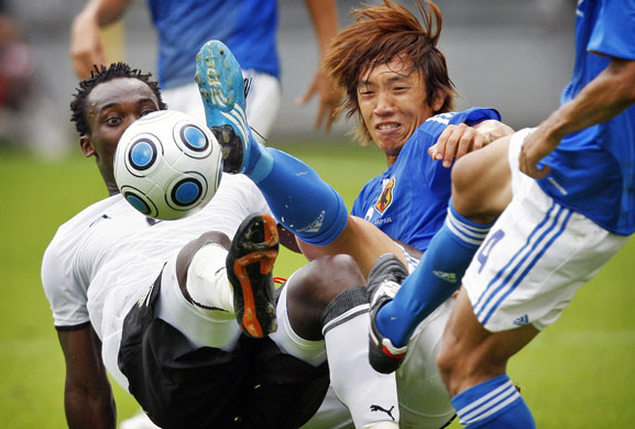 World Cup key players: Shunsuke Nakamura (R) of Japan and Micha