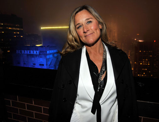 Week in Business: Burberry Lights Up NYC Skyline For First Time on 