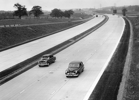 M1 motorway: Britain's new London to Birmingham motorway the M1, from the Luton spur