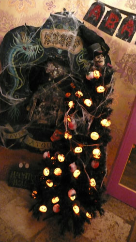 twitter halloween pics: Jonathan Ross Halloween Twitter pictures