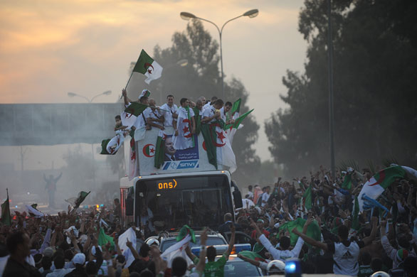 24sport: The Algerian national football team are welcomed home by fans