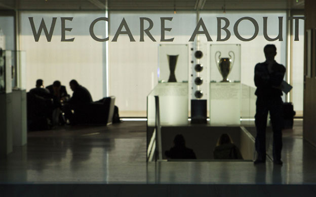 24sport: People arrive for a meeting at the UEFA in Nyon