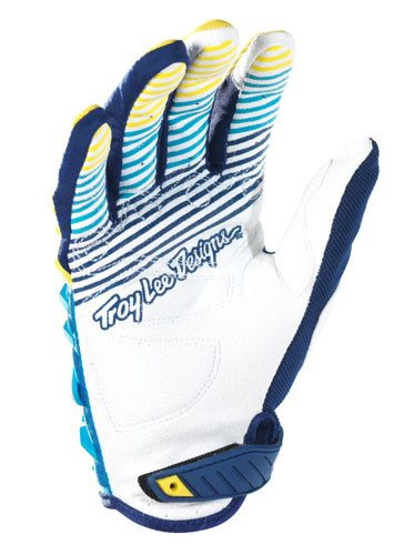 Christmas bike gifts: Troy Lee GP Beta glove