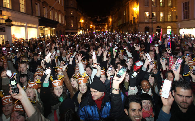 Nicolas Cage in Bath: Nicolas Cage Switches On Bath Christmas Lights