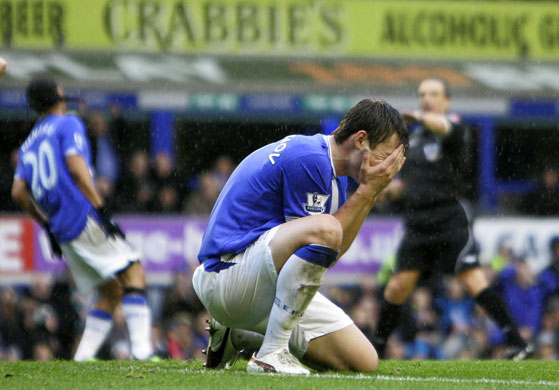 Everton v Liverpool: Diniyar Bilyaletdinov