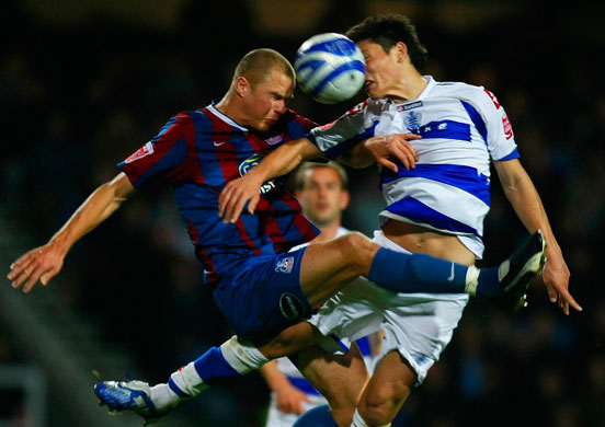 24sport: QPR's Alejandro Faurlin & Crystal Palace's Johannes Ertl jump for the ball