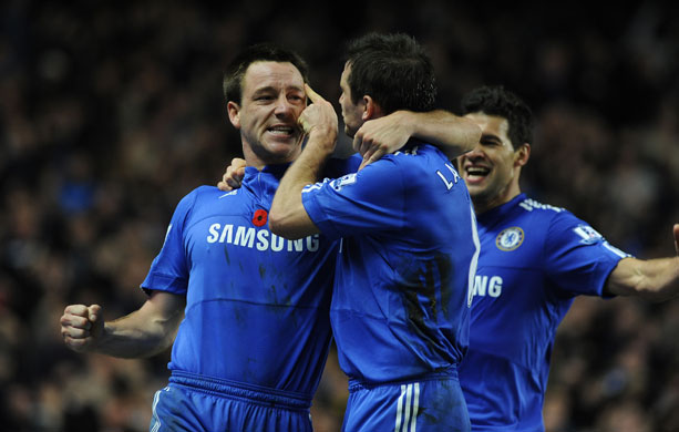 Chelsea v Man Utd: Frank Lampard points to John Terry