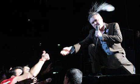 Morrissey-is-struck-on-th-002.jpg