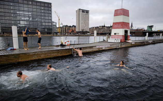 Copenhagen diary: COP15 swimming pool in the port