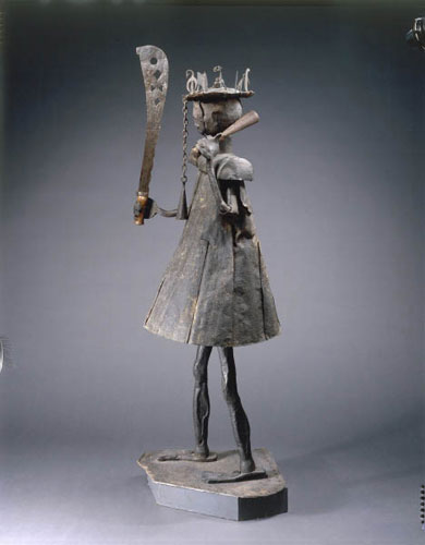 Arstist of Abomey: Sculpture dédiée à Gou