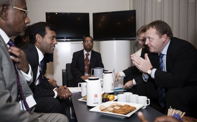 Copenhagen Diary: COP15 : Lars Lokke Rasmussen with Maldvies Mohammed Nasheed