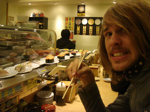 Been there photos: Eating sushi