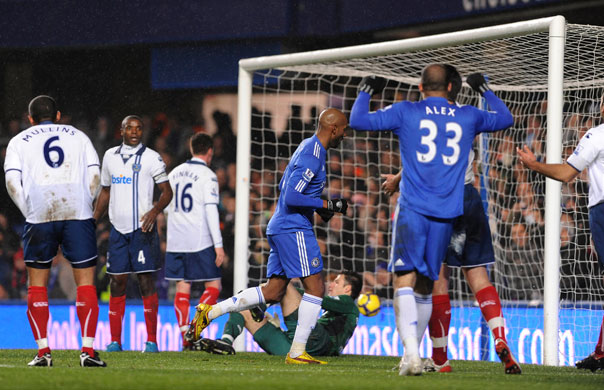 Chelsea v Portsmouth: Anelka opens the scoring for Chelsea against Portsmouth