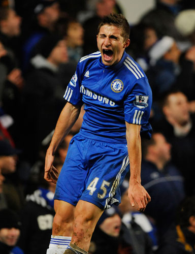 Chelsea v Portsmouth2: Young striker Fabio Borini can't believe his miss
