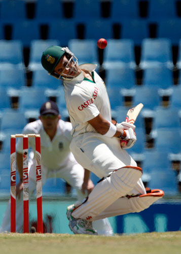 South Africa v England: JP Duminy takes evasive action to avoid a bouncer from Graham Onion