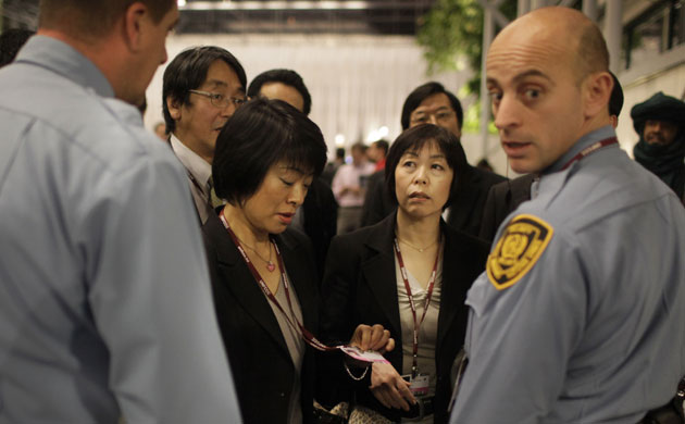 Copenhagen dairy: COP15 UN police attempt to stop delegates