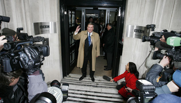 terry wogan: Terry Wogan Departs On The Final Day Of His Radio 2 Show