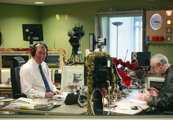 terry wogan: Terry Wogan presents his final Wake Up To Wogan show on BBC Radio 2