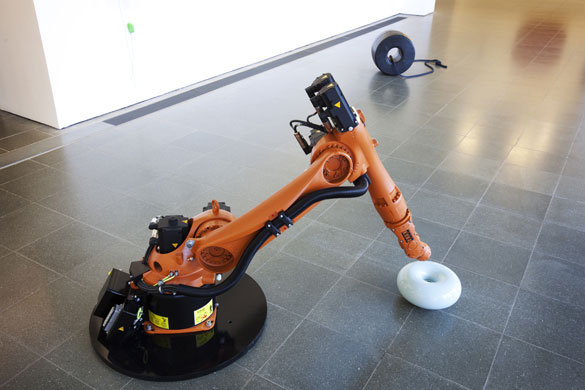 Design Real: Robot KR 5 arc by KUKA Automation and Robotics