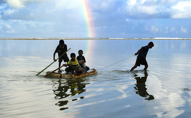 Vulnerable : Photo exhibition organised by Bluepeace on climate change in Maldives