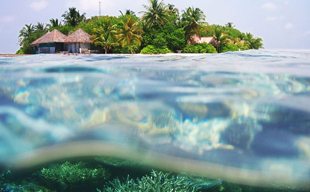 Vulnerable : Photo exhibition organised by Bluepeace on climate change in Maldives