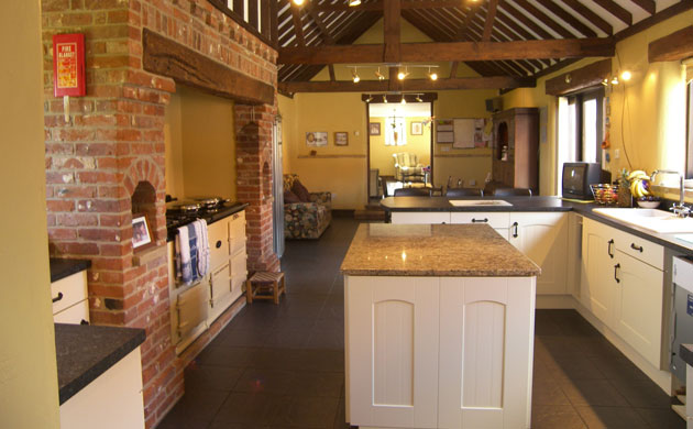 Open House gallery: Open House gallery - Monies Barn, Acle, £500,000