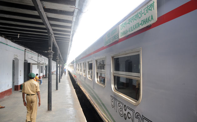 John Vidal: From the Nepalese Himalayas glaciers to Chittagong in Bay of Bengal