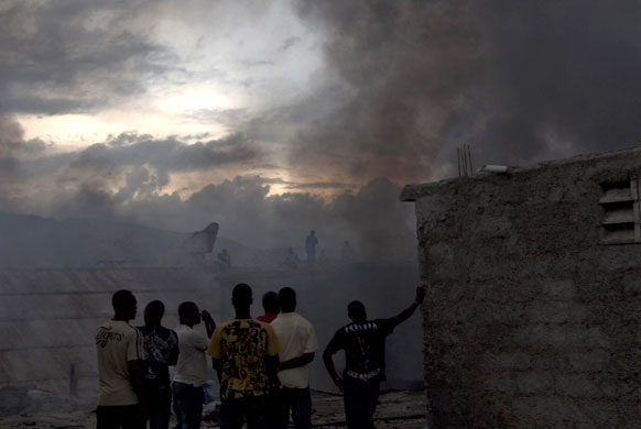 24 hours: fire at the La Saline market in Port-au-Prince, Haiti