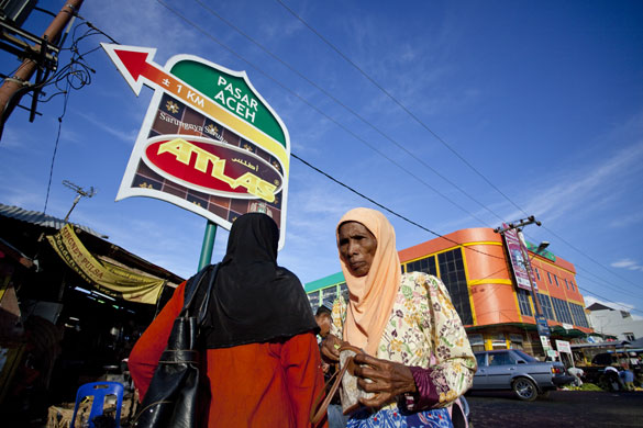 Banda Aceh: Keudah traditional market in Banda Aceh