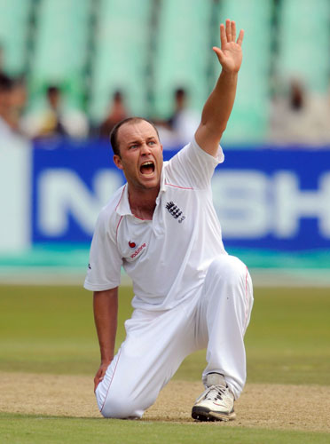 Sport: 2nd Test Day 1: 2nd Test Day One