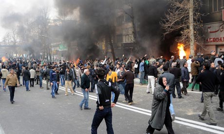 Iranian-protesters-hold-d-001.jpg