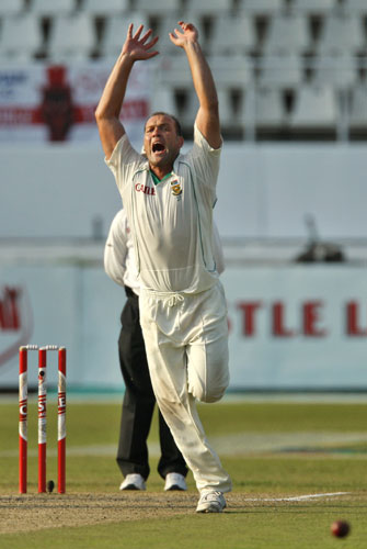 South Africa v Engla: Jacques Kallis, Cricket : Second test, Durban