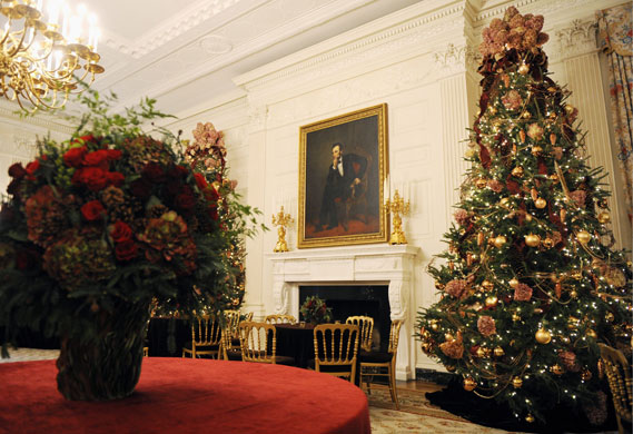 White House christmas: The State Dining Room on the State Floor of the White House