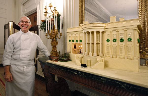 White House christmas: White House pastry chef Bill Yosses with a gingerbread White House