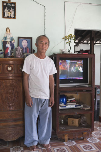 Martin Parr: Floods victims in central coastal province of Quang Tri, Vietnam for Oxfam