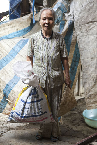 Martin Parr: Floods victims in central coastal province of Quang Tri, Vietnam for Oxfam