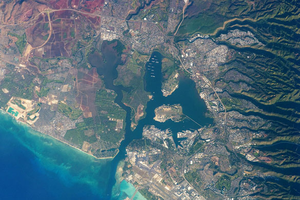 Satellite eye on Earth: The southern coastline of the Hawaiian island Oahu, including Pearl Harbor