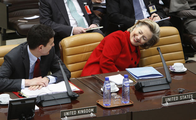 Miliband and Clinton : Foreign Secretary David Miliband talks with Hillary Clinton