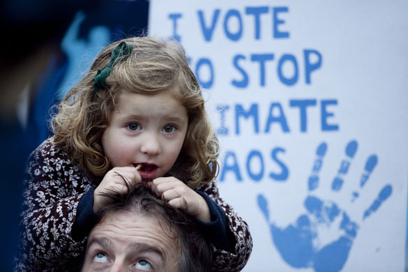 Wave climate change demo: Fenella, 3, takes part in The Wave, climate change march