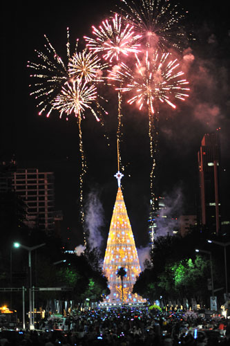 christmas decorations around the world life and style christmas decorations around the world life and style