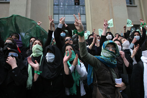 Tehran protests: Iranian opposition supporters demonstrate at Tehran University