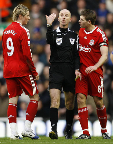 Gallery 24Sport: Referee Dispute